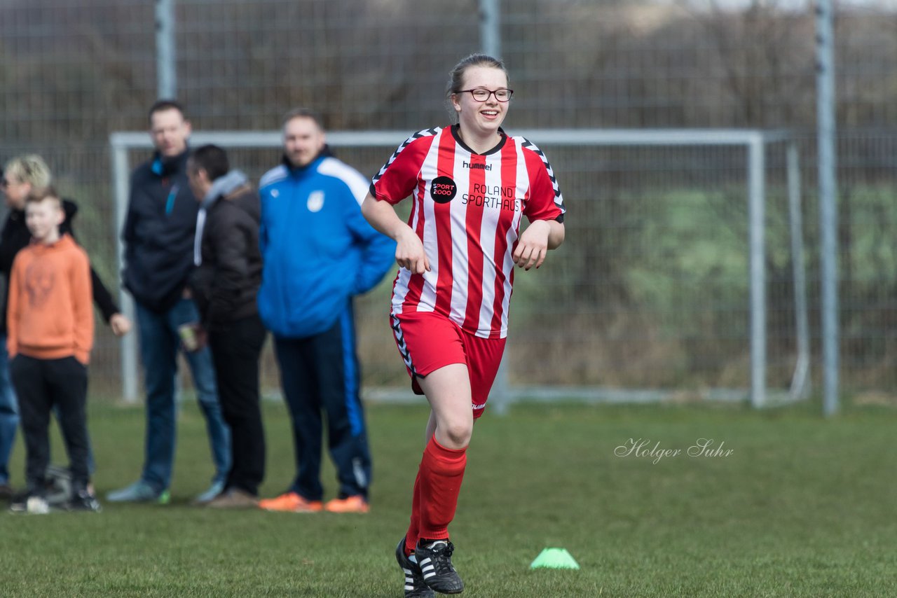 Bild 126 - C-Juniorinnen TSV Zarpen - TuS Tensfeld : Ergebnis: 2:1